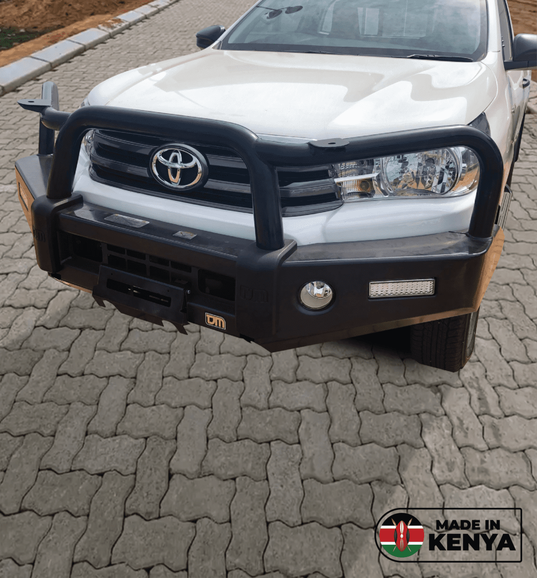 Toyota Hilux (+09/2015-06/2018) T15 Steel Black Bull bar with fog lights